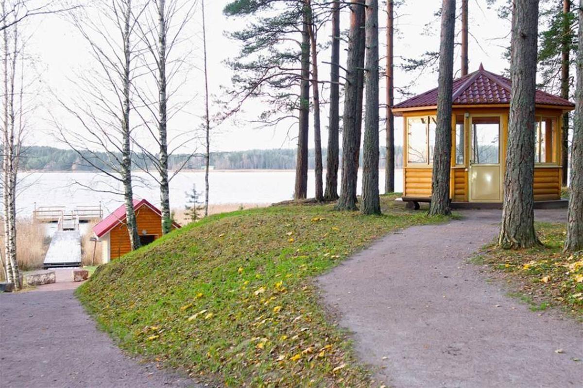 Яхт-клуб Пеликан предлагает беседку на 12 человек в аренду