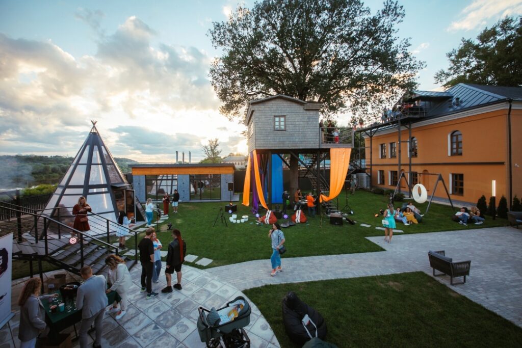 River Club на берегу Оки в Калуге