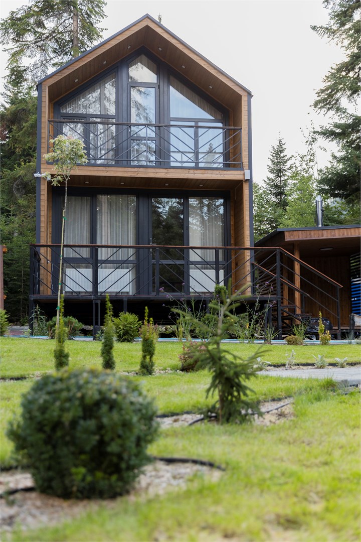 Двухэтажная вилла Villa Forest у бассейна с подогревом до 5 гостей