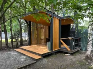 Две беседки #2 и #4 с печью-барбекю и подвесными креслами до 8 человек