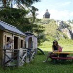 Загородный клуб Ключ-Камень на Чусовой, общий вид: старые кинодекорации