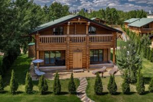 Двухэтажный сруб big с двумя спальнями до 10 гостей