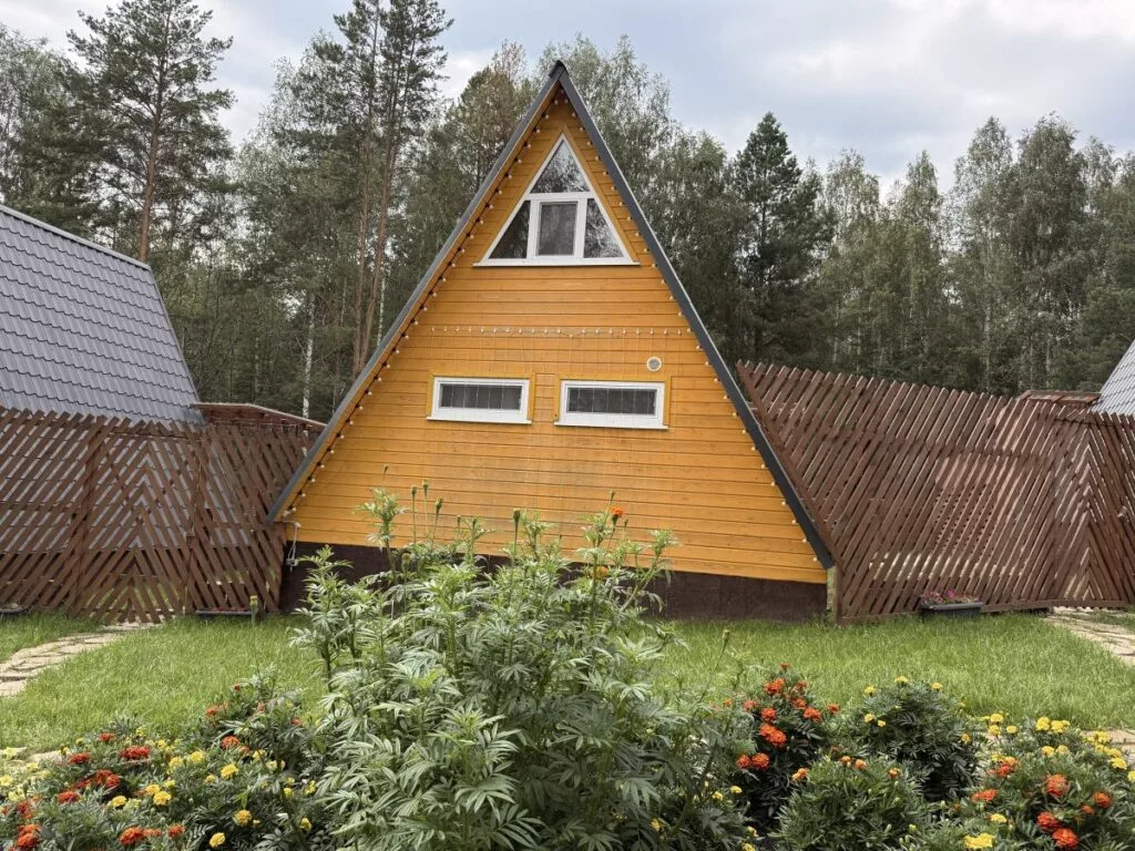 A-frame Yellow с террасой в Лесогорье (фото 5)