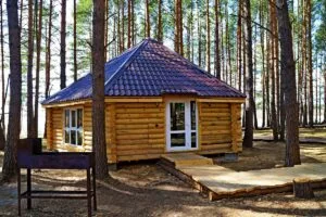 Тёплая беседка «Добрыня» с камином и мангалом до 30 человек