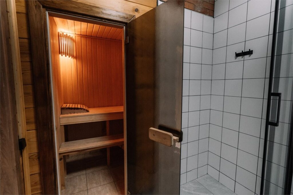 Двухэтажный коттедж «Апартамент» 110 м² с сауной и камином до 8 гостей: сауна в доме