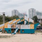 Территория городского отдыха Ока на Воротынской, общий вид: детский городок «Корабль»