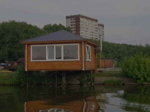 Тёплая беседка над прудом с печью до 20 гостей (№10 и №11)