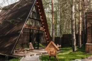 Большой A-фрейм «Юпитер» с двумя спальнями до 8 гостей