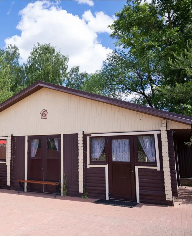 Средний тёплый домик-беседка 45 м² с большим двором до 30 гостей