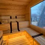 Дома A-frame Uslon&Volga в Нижнем Услоне, общий вид: баня с панорамным окном