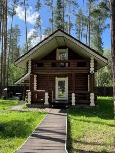 Двухэтажный коттедж №3 из бревна до 11 гостей