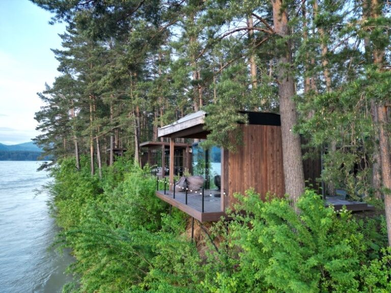 Дом «Река» на первой линии у Катуни до 4 гостей
