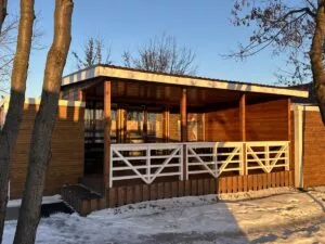 Тёплое бунгало «Серфер» с крытой террасой у Волги до 20 человек
