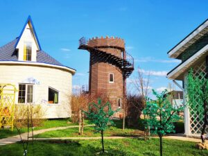 Башня дракона с круглой кроватью для двоих