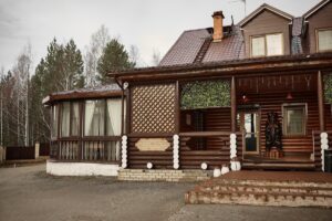Загородный клуб «Берлога» под Кировградом
