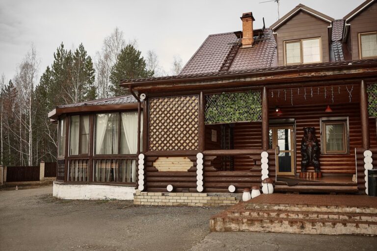Загородный клуб «Берлога» под Кировградом