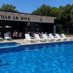База отдыха Villa La Vita в Смоленской, общий вид: бассейн у входа