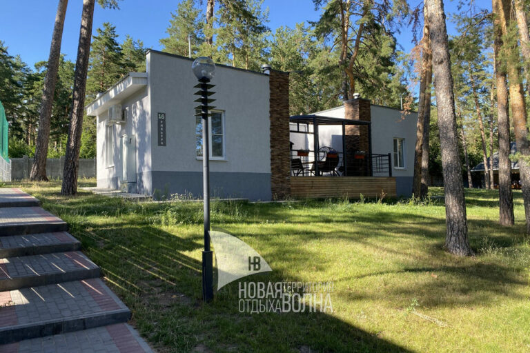 «Ривьера»: два коттеджа-студии с общим барбекю до 6 гостей