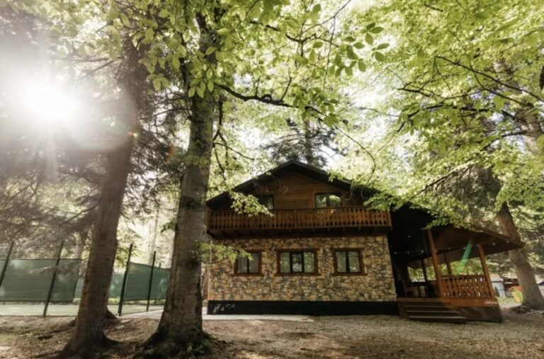 Dream Chalet с финской сауной и тремя спальнями до 8 гостей
