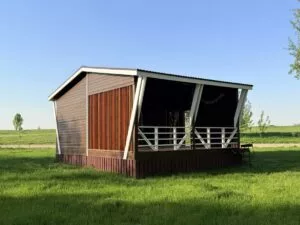 Две тёплые веранды с панорамным остеклением у Волги до 20 человек