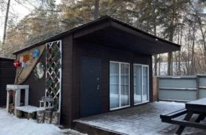 Большая тёплая беседка с холодильником и террасой до 20 гостей