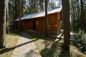 Коттедж №4 с верандой в сосновом бору до 6 гостей