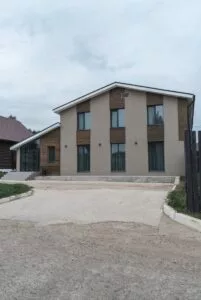 Дома Люкс 3 и Люкс 4 с бассейном, залом на 35 гостей и караоке до 14 гостей
