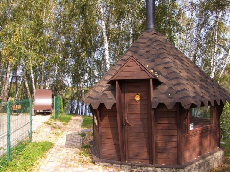 Утеплённый гриль-домик с печью-барбекю до 15 человек