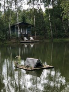 Четыре домика на прудах платной рыбалки до 2 гостей