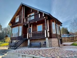 Вилла Семейная у пруда с пятью спальнями до 12 гостей