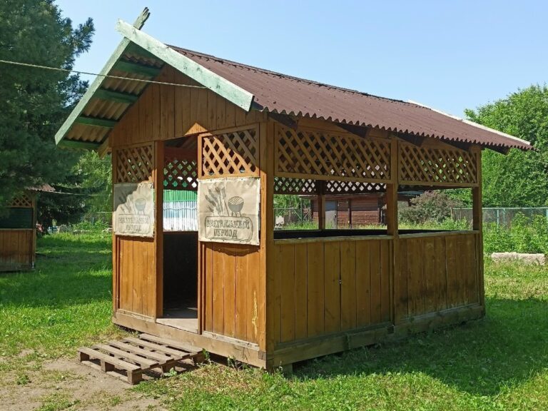 Летние беседки «Домик» с мангалом в парке «Эдельвейс» до 15 человек