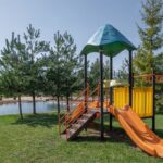 Усадьба La Кум в Белугино, общий вид: детский игровой комплекс