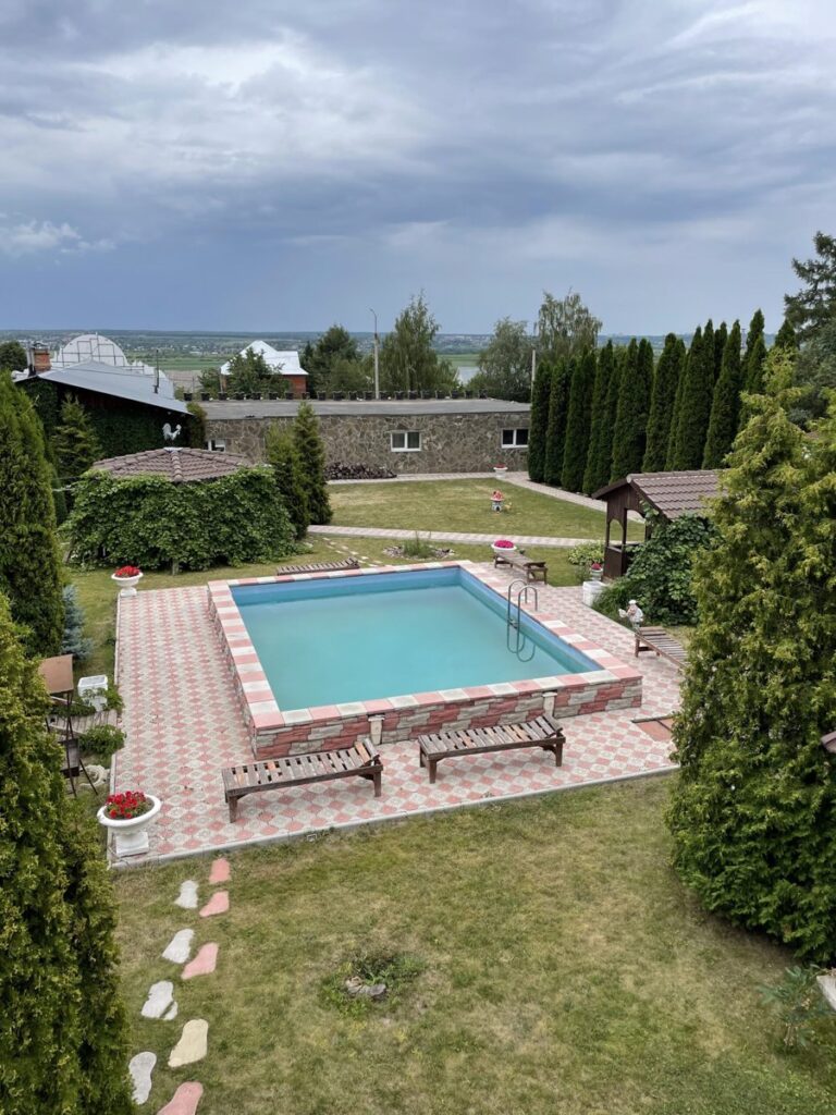 Загородный комплекс «Старый замок» в Маслово