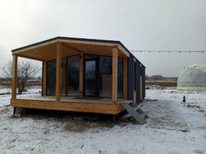 Двухкомнатный барн 35 м² с отдельной спальней до 4 гостей