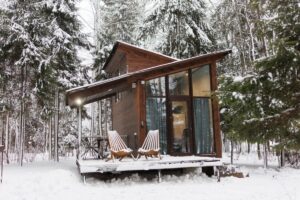 Два двухуровневых дома с террасой в лесу №5 и №6 до 4 гостей