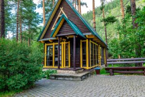 Отдельный гостевой домик с закрытой верандой для пары до 2 гостей