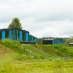 Парк-отель Берег на Оке в Криуше, общий вид: домики на склоне