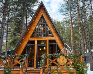 A-фрейм 56 м² с террасой и креслом-коконом до 6 гостей, 3 дома
