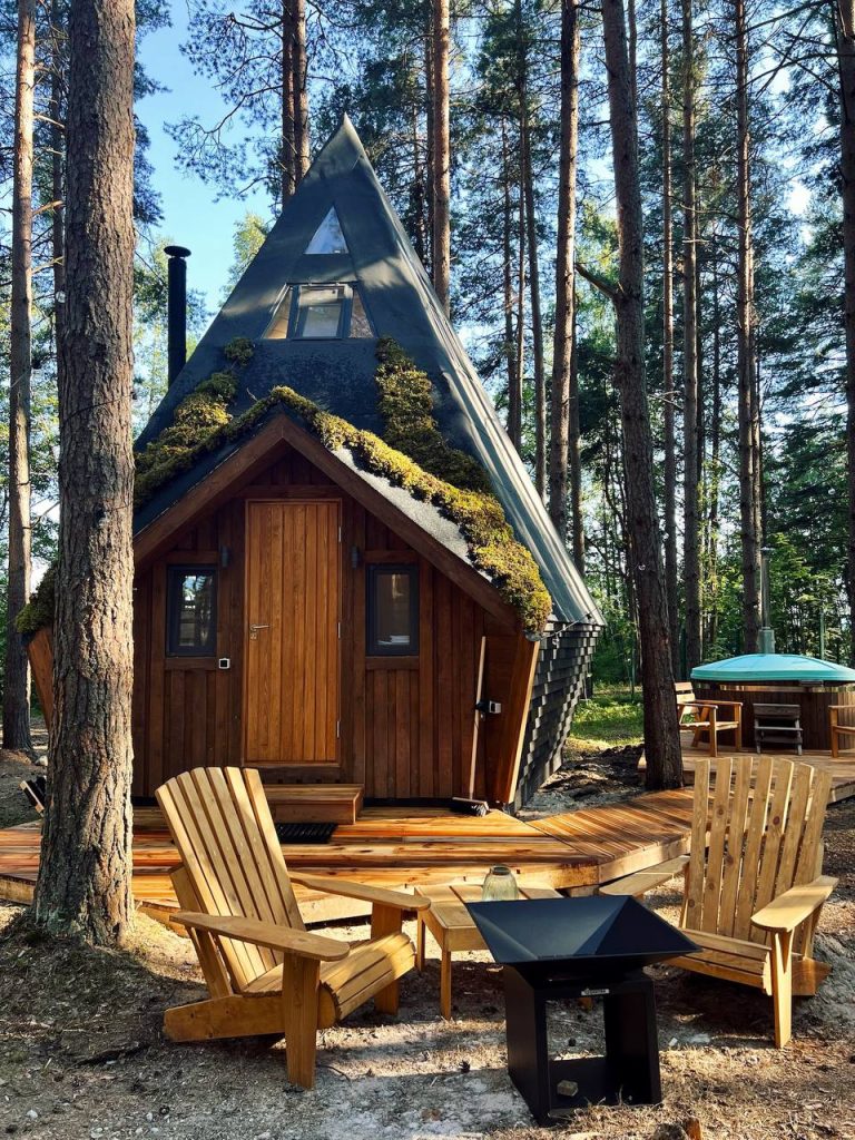 Пятиугольный дом «Хижина» со спальней под куполом на 3 гостей - The Lagom Лосево