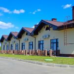 Эко-парк Земляничный в Гремячках, общий вид: жилой корпус