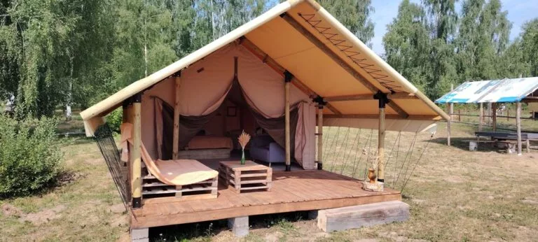 Тент XL в глэмпинге, 24 м² до 5 гостей