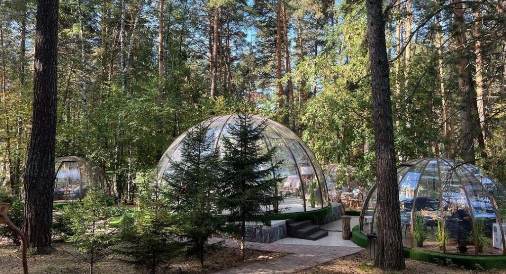 Купольный ресторанчик-иглу парк-отеля «Хвоя», Бердск