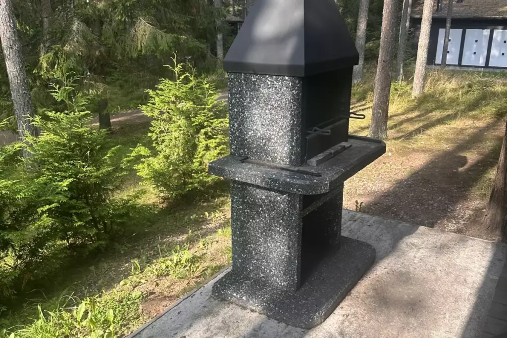 Шале с тремя спальнями, СПА-зоной и видом на лес до 10 гостей: терраса