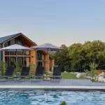Lago Village в Даховской, общий вид: бассейн и виллы
