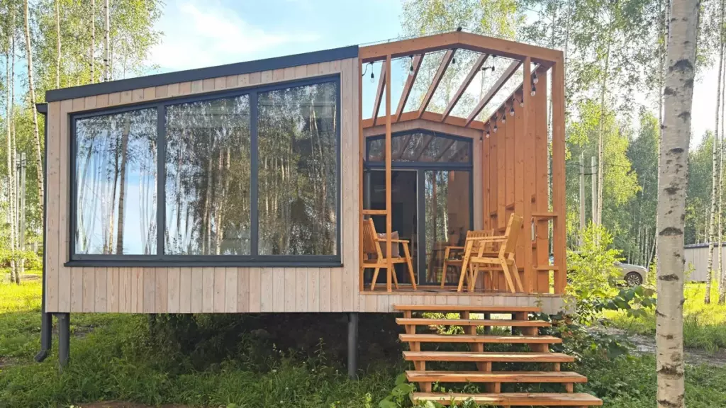 Дом Double со спальней и панорамной кухней до 4 гостей: стеклянный дом Double