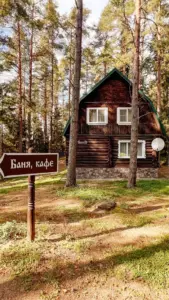 «Озёрный терем» с сауной на берегу до 10 гостей