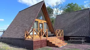 Двухуровневый дом A-frame с видом на море до 4 гостей (3 дома)