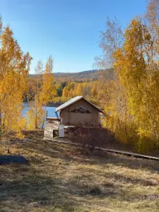 Сафари-тент с террасой на берегу Аргази, 5 одинаковых тентов до 2 гостей
