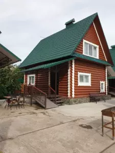 Коттедж с двумя спальнями №9 до 8 гостей
