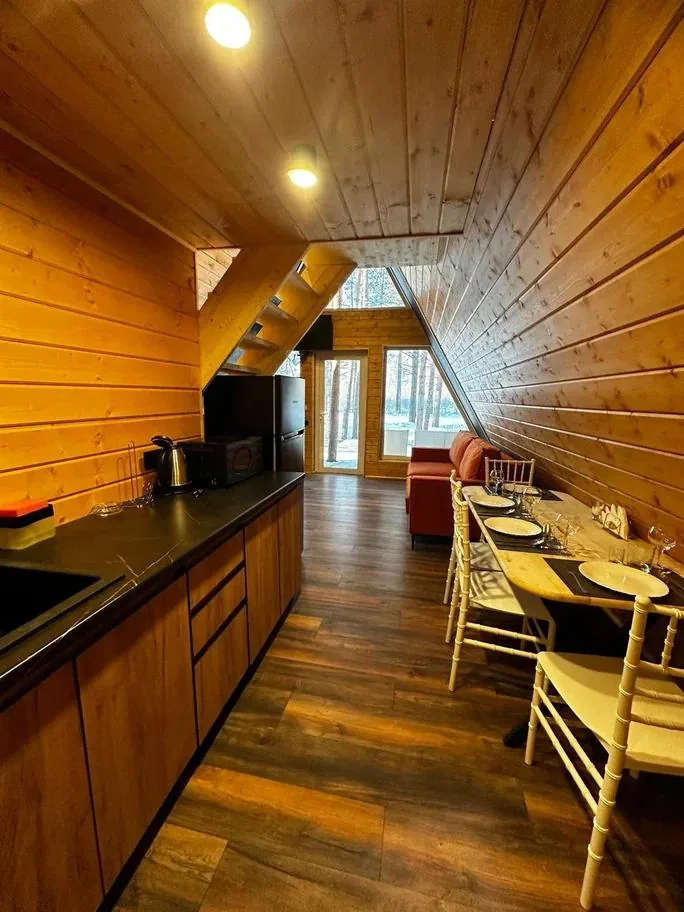 A-Frame №1 «Loft» с сауной в доме и чаном до 7 гостей, Загородный комплекс «Черёмушки»: кухня
